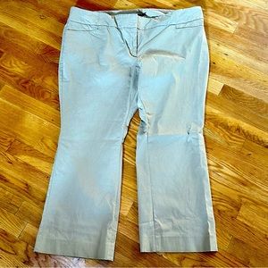 Eloquii Classic Fit Capris, Size 22S